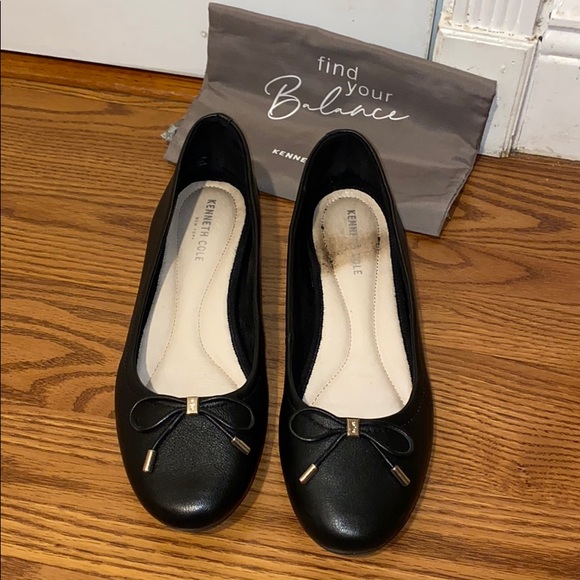 Kenneth Cole Ballet Flats